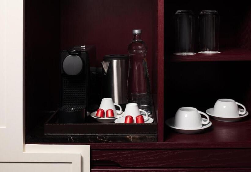 Premium Suite, Adahan Decamondo Pera, Autograph Collection