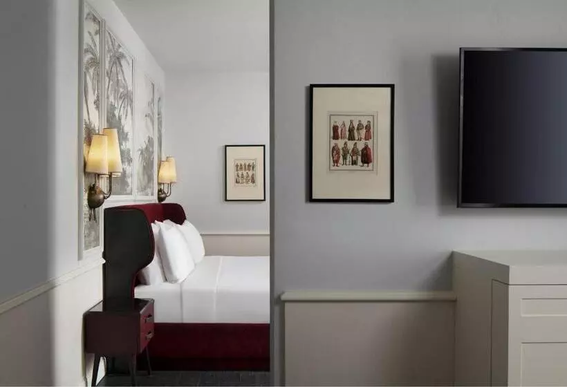 Junior Suite King Bed, Adahan Decamondo Pera, Autograph Collection