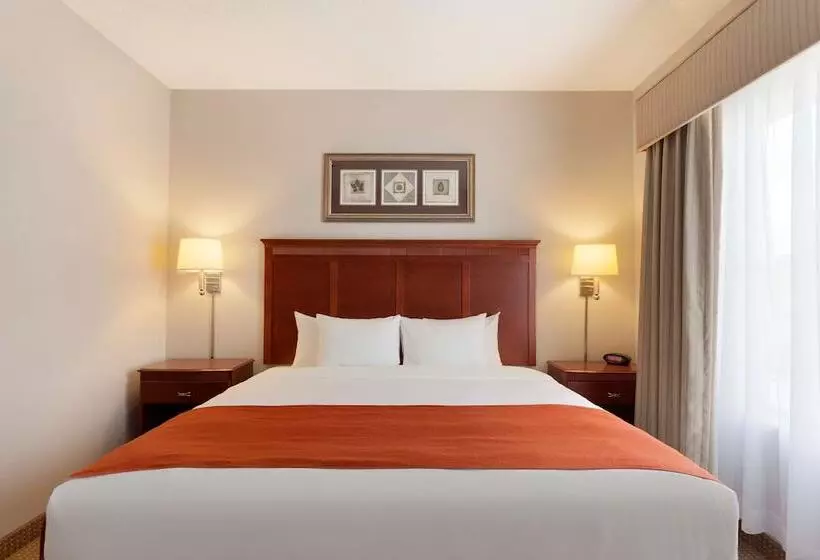 Sviitti, Country Inn & Suites By Radisson, Harrisonburg, Va