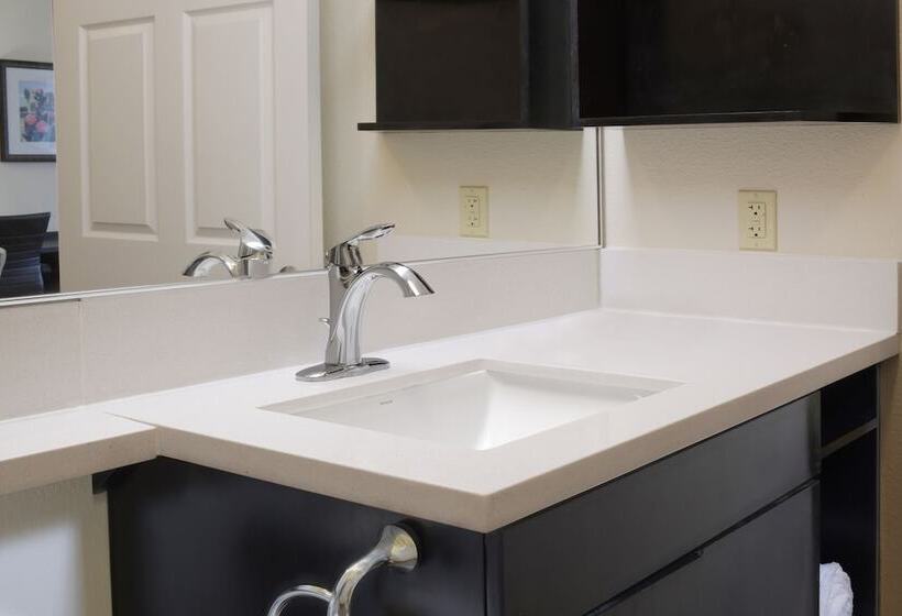 Студия Стандарт, Candlewood Suites Odessa, An Ihg