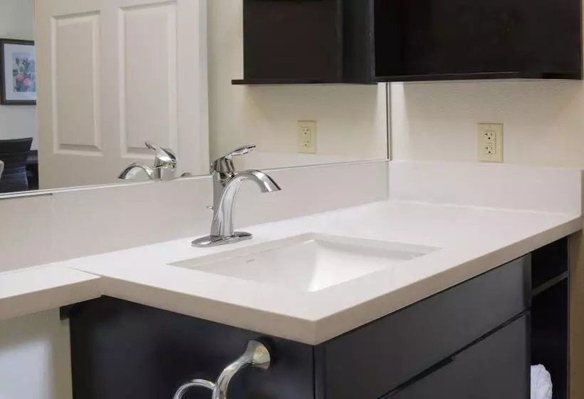 ダブルベッドのスタンダードスタジオ, Candlewood Suites Odessa, An Ihg