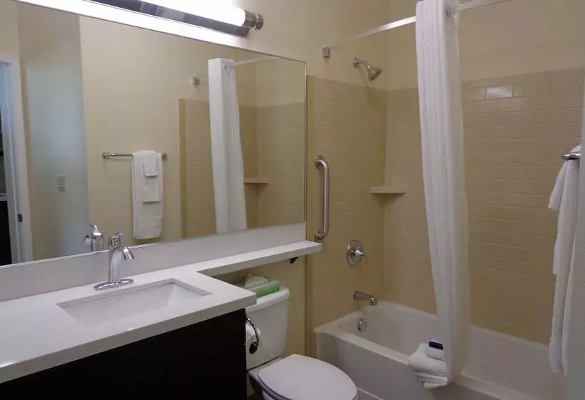 ダブルベッドのスタンダードスタジオ, Candlewood Suites Odessa, An Ihg