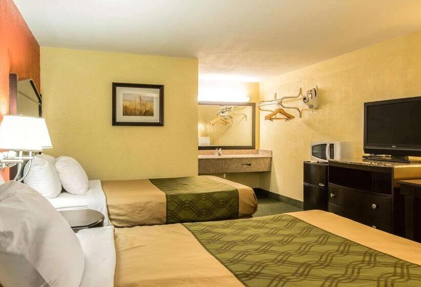 带2个双人床的标准工作室, Econo Lodge