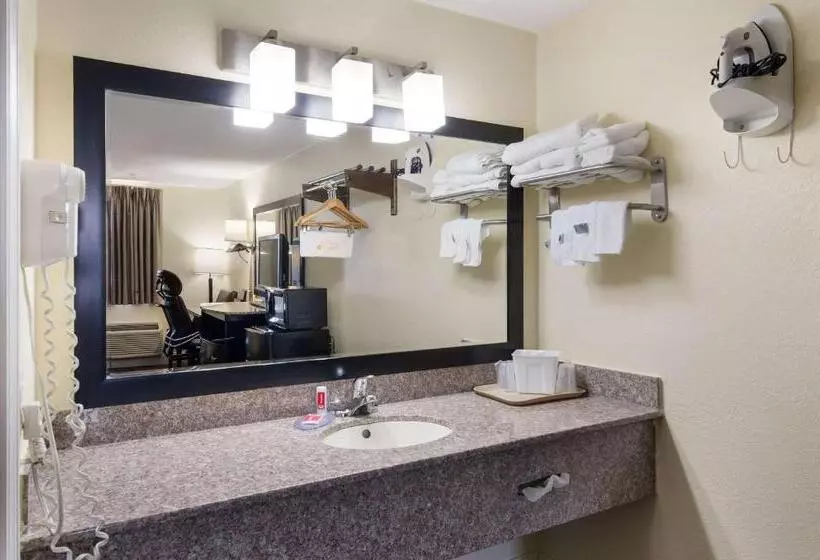 キングサイズベッドのスタンダードルーム, Econo Lodge