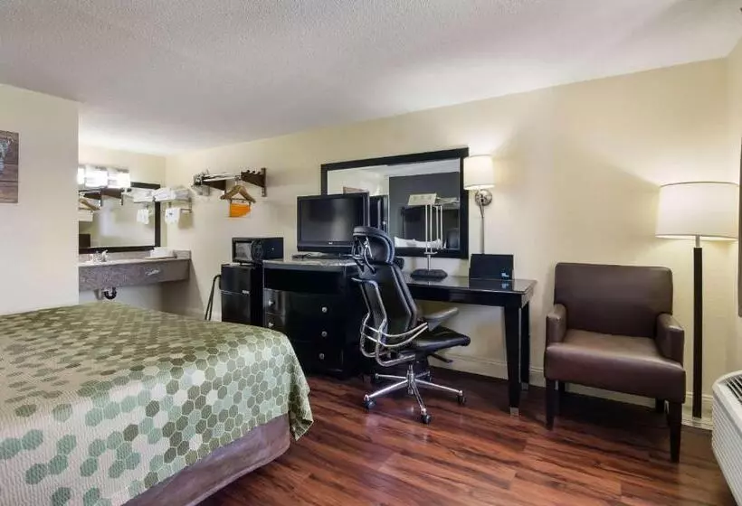 キングサイズベッドのスタンダードルーム, Econo Lodge