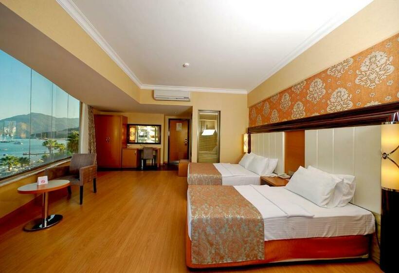 غرفة سوبيريور, Golden Rock Beach