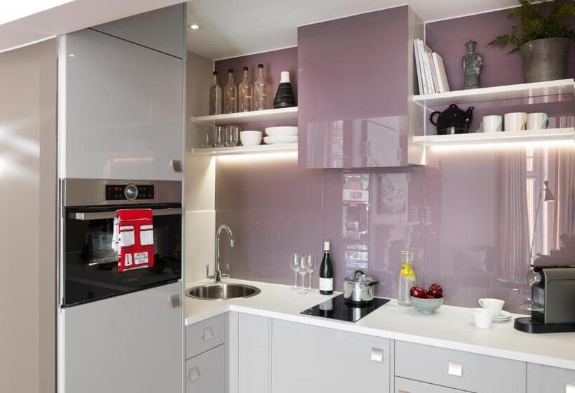 شقة غرفة واحدة, The Athenaeum Hotel & Residences