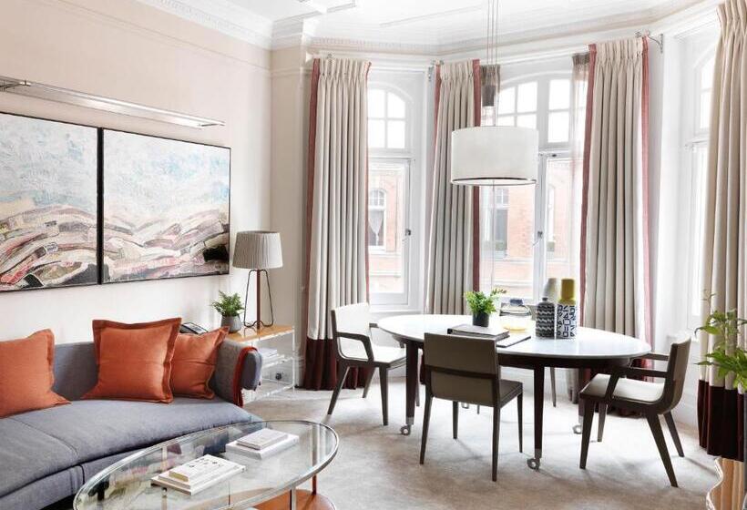 شقة غرفة واحدة, The Athenaeum Hotel & Residences