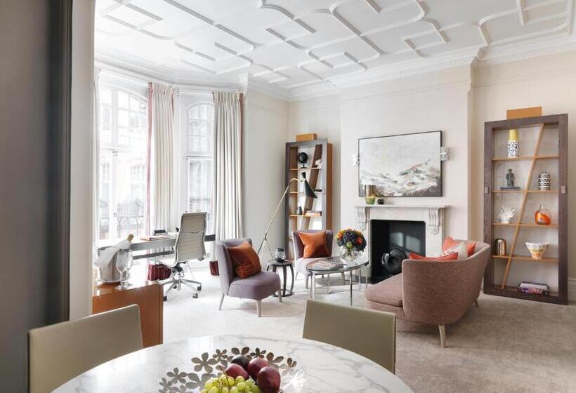 شقة غرفة واحدة, The Athenaeum Hotel & Residences