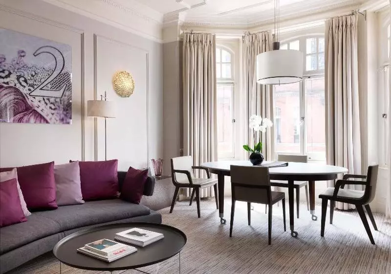 آپارتمان 1 خوابه, The Athenaeum Hotel & Residences