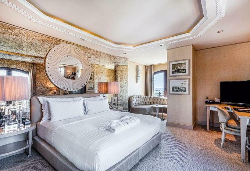 キングサイズベッドのスタンダードルーム, Wyndham Grand Istanbul Kalamış Marina