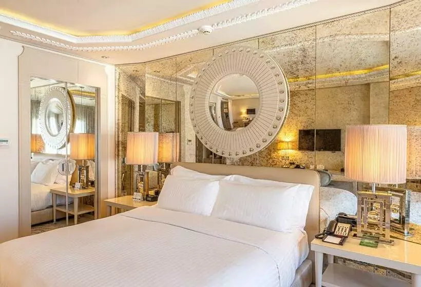 キングサイズベッドのデラックスルーム, Wyndham Grand Istanbul Kalamış Marina