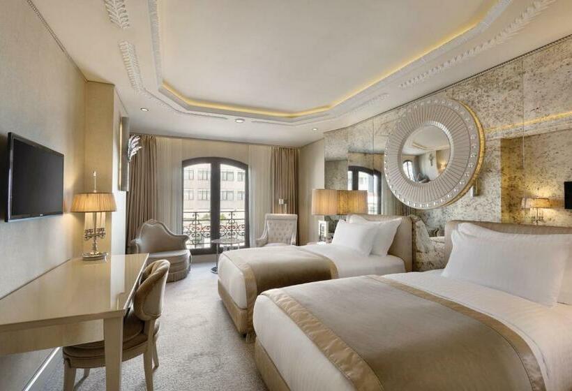 シティビューのデラックスルーム, Wyndham Grand Istanbul Kalamış Marina