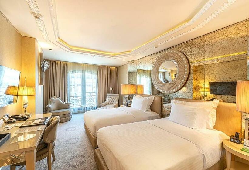 シティビューのデラックスルーム, Wyndham Grand Istanbul Kalamış Marina