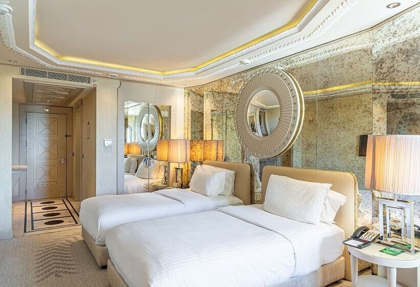 片側に海が見えるデラックスルーム, Wyndham Grand Istanbul Kalamış Marina