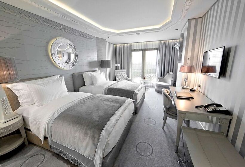 片側に海が見えるデラックスルーム, Wyndham Grand Istanbul Kalamış Marina