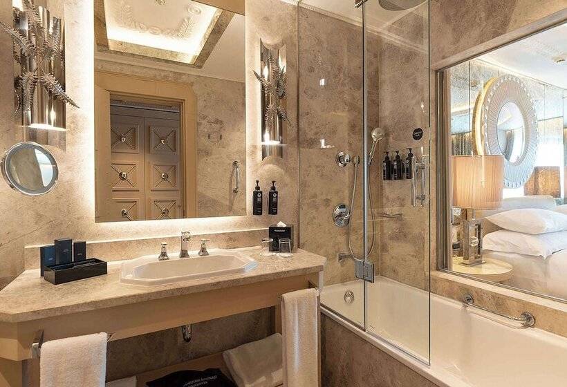 Deluxe Room City View, Wyndham Grand Istanbul Kalamış Marina