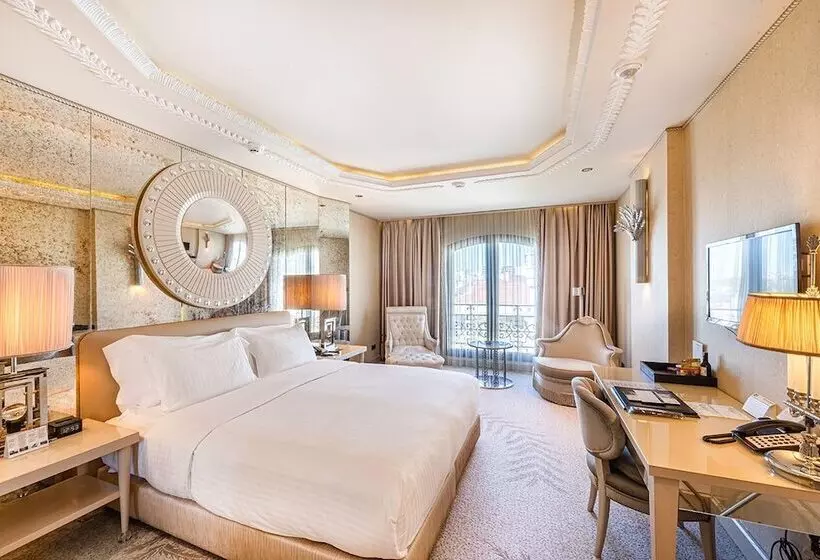 シティビューのデラックスルーム, Wyndham Grand Istanbul Kalamış Marina
