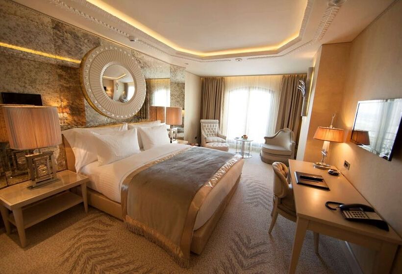 シティビューのデラックスルーム, Wyndham Grand Istanbul Kalamış Marina