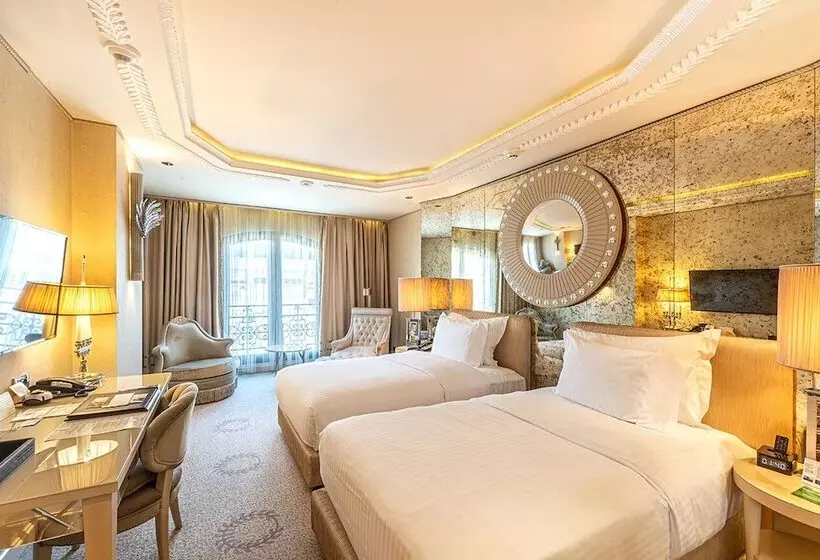 シティビューのデラックスルーム, Wyndham Grand Istanbul Kalamış Marina