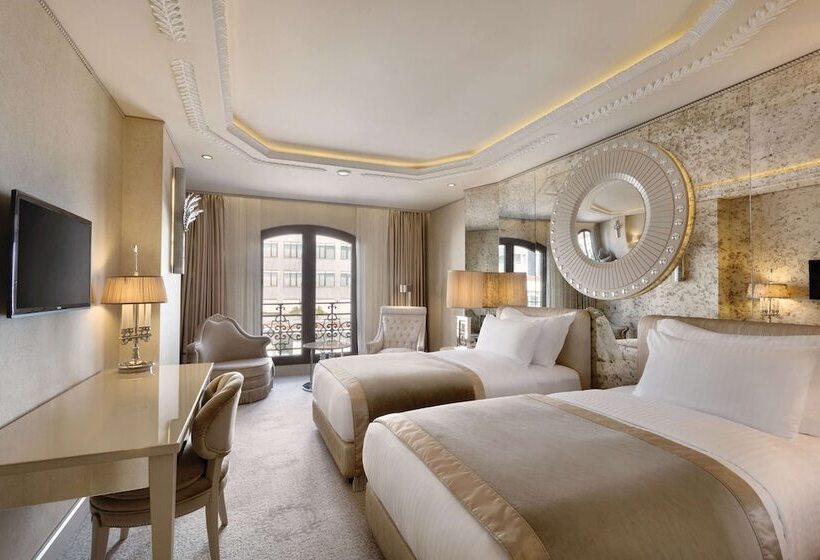 シティビューのデラックスルーム, Wyndham Grand Istanbul Kalamış Marina
