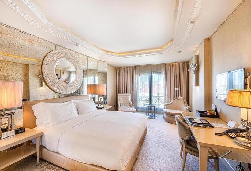 キングサイズベッド、シティビューデラックスルーム, Wyndham Grand Istanbul Kalamış Marina