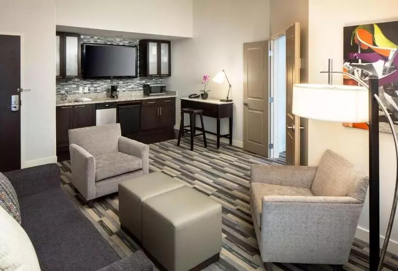 キングサイズベッドのスイートルーム, Hyatt House Charlotte Center City