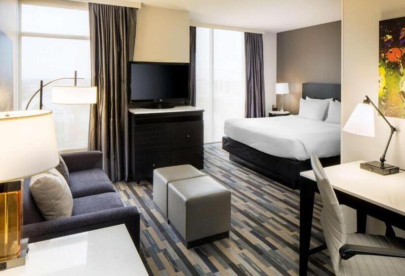 キングサイドベッドのスタンダードワンルーム, Hyatt House Charlotte Center City