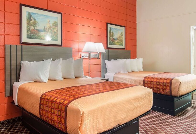 Номер Стандарт 2 Двуспальные Кровати, Rodeway Inn