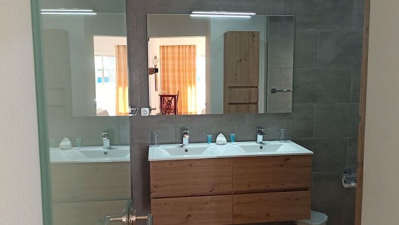 Апартаменты 2 Спальни, Vila Palmeira Beach Resort