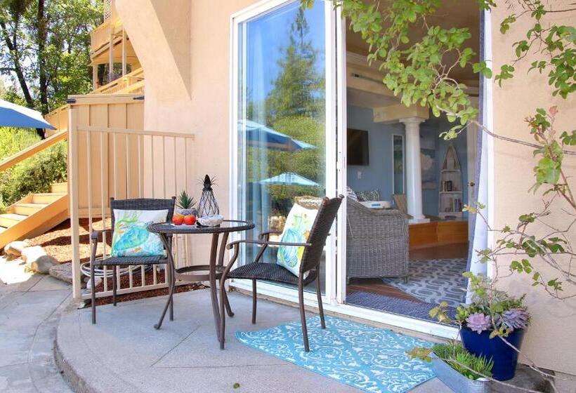 Люкс Deluxe Кровать Кинг, Bella Vista Bed And Breakfast