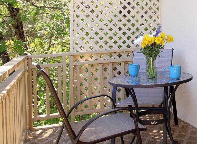 סוויטה נוף לבריכה, Bella Vista Bed And Breakfast