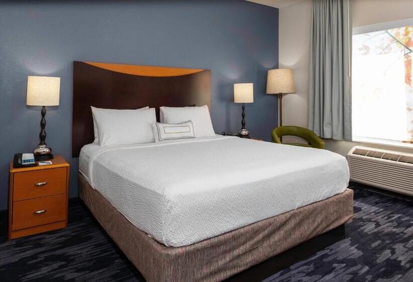 Стандартный Номер Кровать Кинг, Fairfield Inn & Suites By Marriott Wichita Downtown