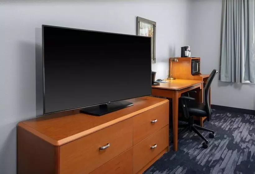 スタンダードスタジオ, Fairfield Inn & Suites By Marriott Wichita Downtown