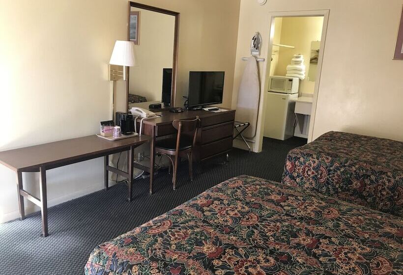 غرفه قياسيه سريرين مزدوجين, Guest House Motel Chanute