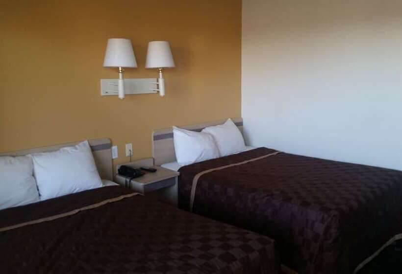 ２ダブルベッドのスタンダードルーム, Americas Best Value Inn Amarillo Airport/grand Street