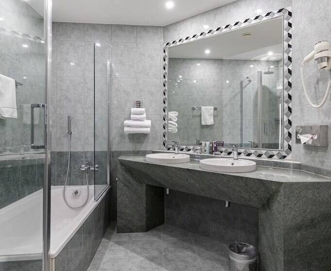 اتاق استاندارد, Seepark Hotel Murten
