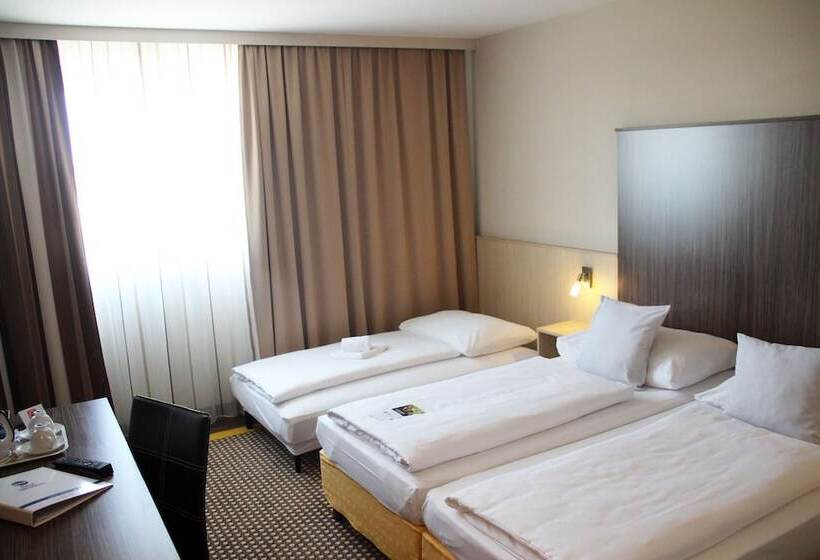 스탠다드 룸 더블 침대, Best Western Smart