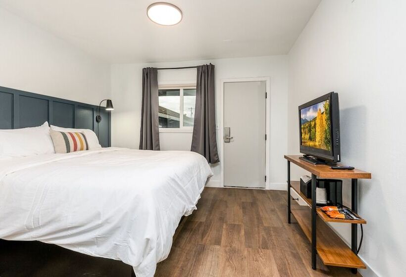 Номер Стандарт, Minecart Motor Lodge