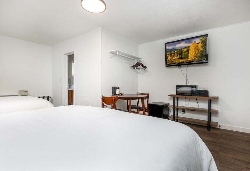 Номер Стандарт, Minecart Motor Lodge