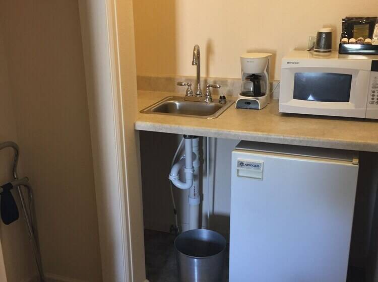 غرفة قياسية, Mansion House Motel