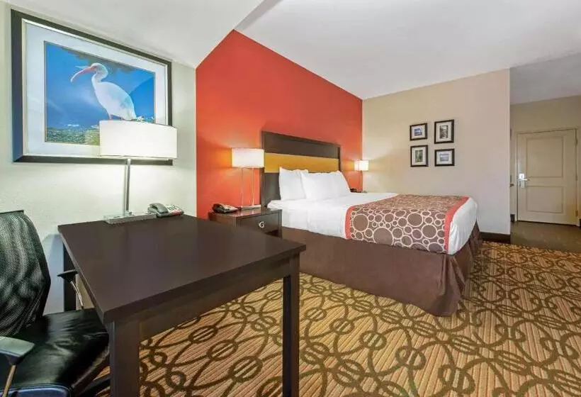 キングサイズベッドのエクゼクティブルーム, La Quinta By Wyndham Leesville Ft. Polk
