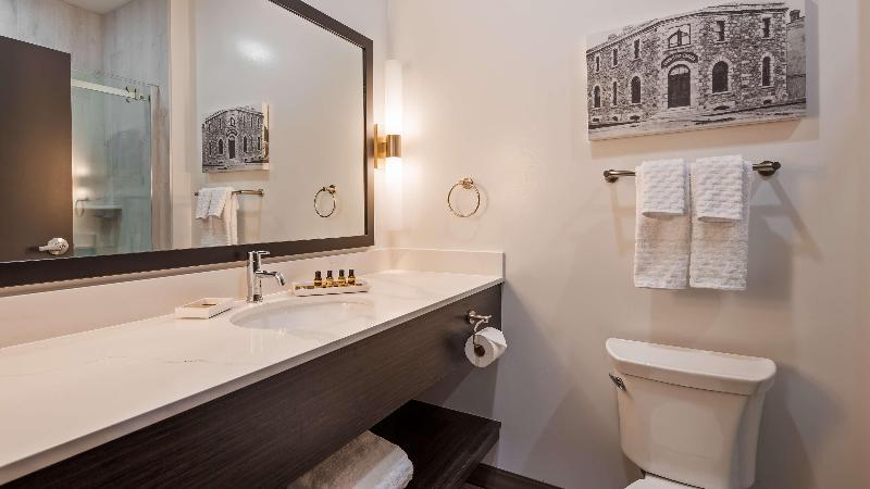 Стандартный Номер Кровать Кинг, Skyler Syracuse Tapestry Collection By Hilton