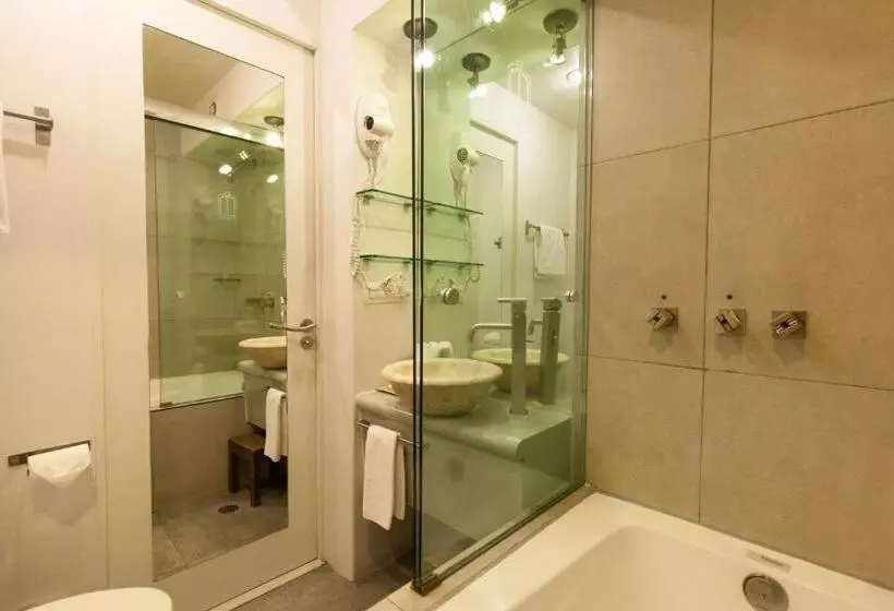 اتاق کلاسیک, Villa Condesa
