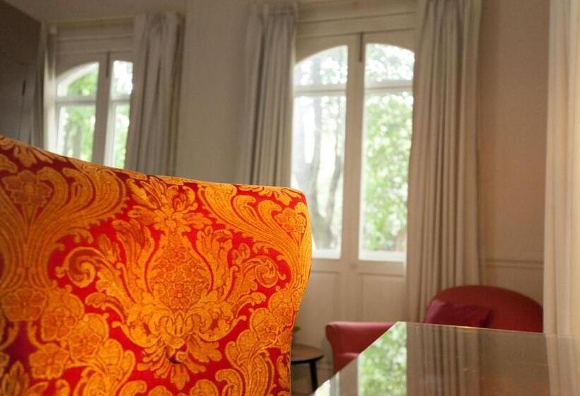 اتاق لوکس, Villa Condesa