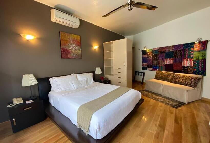 سوییت, Villa Condesa