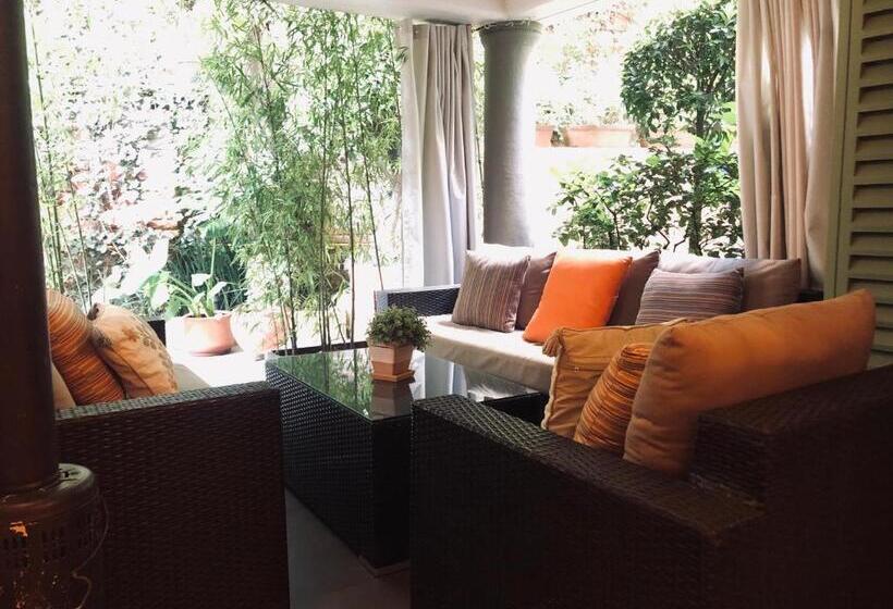 اتاق لوکس, Villa Condesa