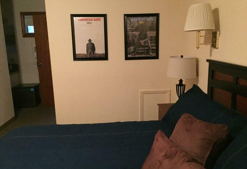 غرفة قياسية سرير كينج, Mansion House Motel