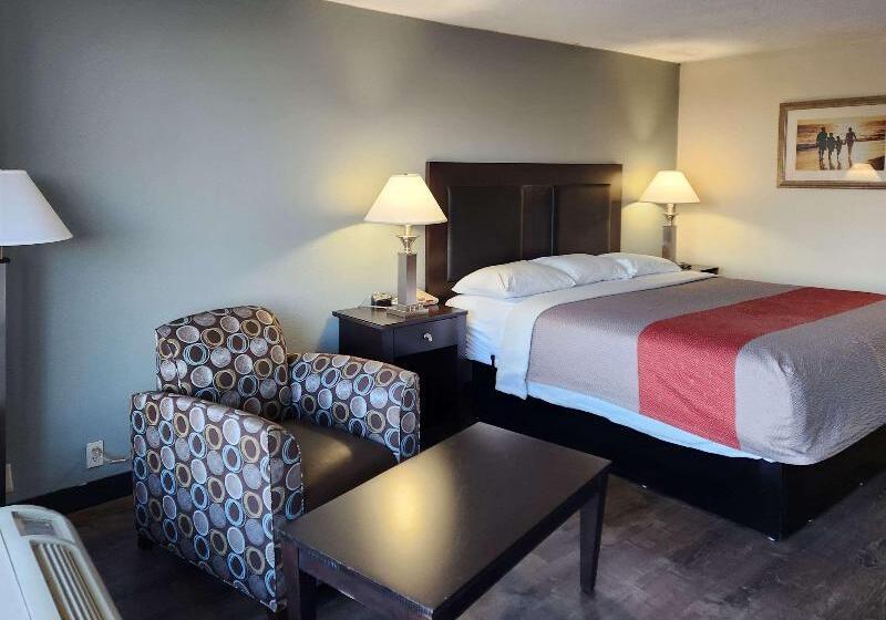 스탠다드 룸 킹사이즈 침대, Econo Lodge