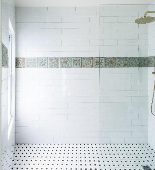 إستوديو قياسى سرير كينج, Scarborough Inn